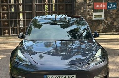 Седан Tesla Model 3 2021 в Львові фото 30 Седан Tesla Model 3 2021 в Львові