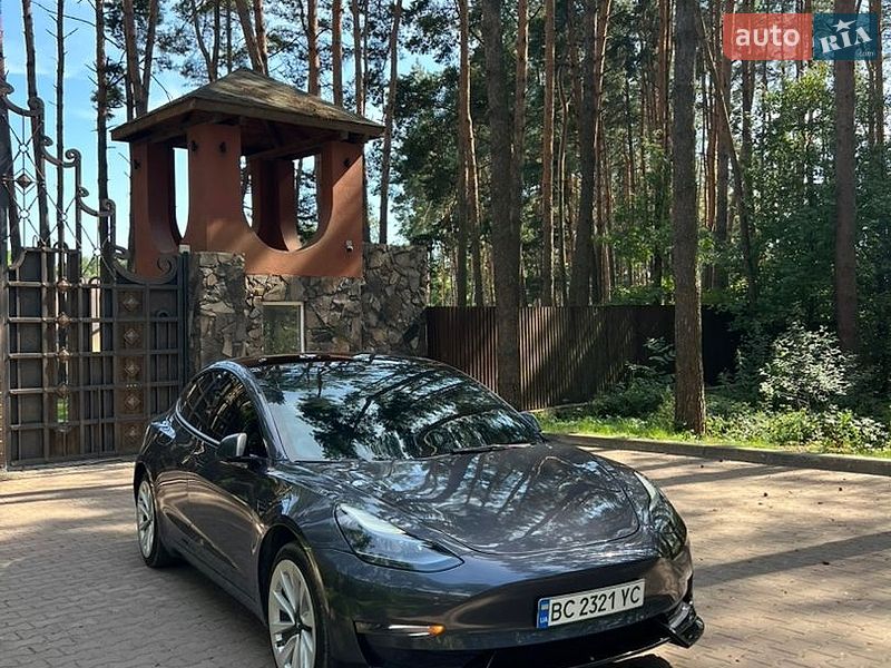 Седан Tesla Model 3 2021 в Львові фото 32 Седан Tesla Model 3 2021 в Львові