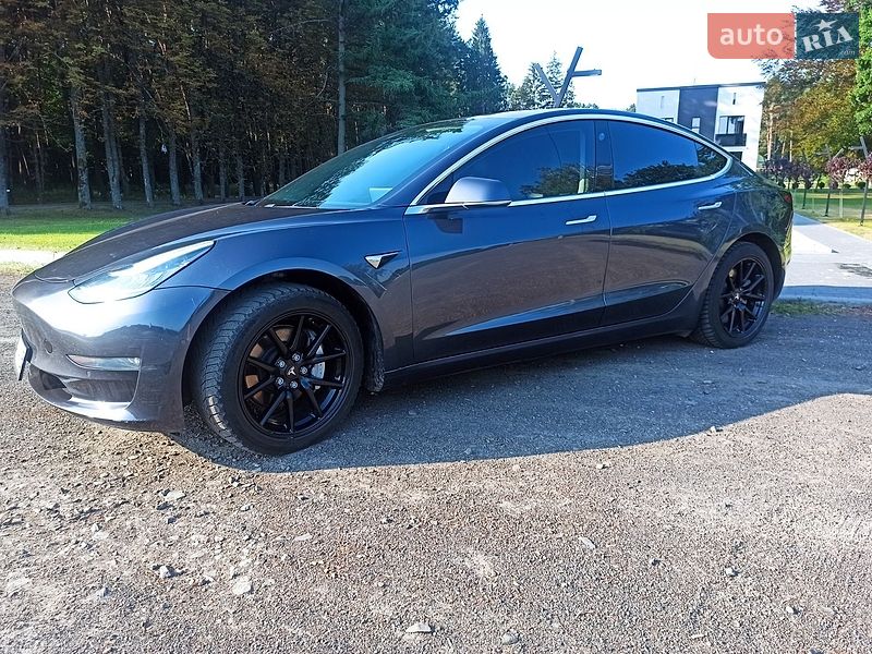 Седан Tesla Model 3 2019 в Киверцах фото 3 Седан Tesla Model 3 2019 в Киверцах