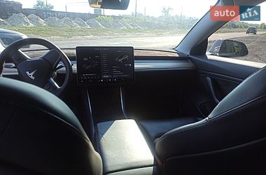 Седан Tesla Model 3 2019 в Киверцах фото 16 Седан Tesla Model 3 2019 в Киверцах