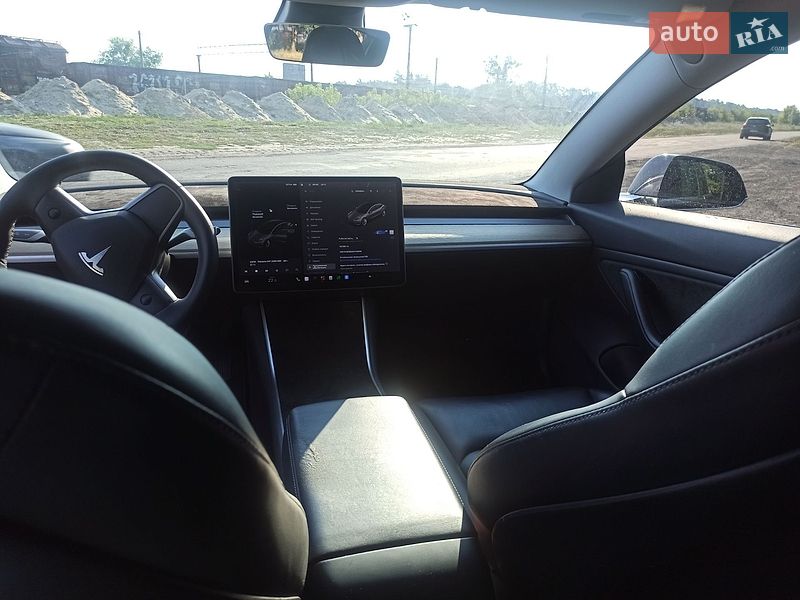 Седан Tesla Model 3 2019 в Киверцах фото 16 Седан Tesla Model 3 2019 в Киверцах