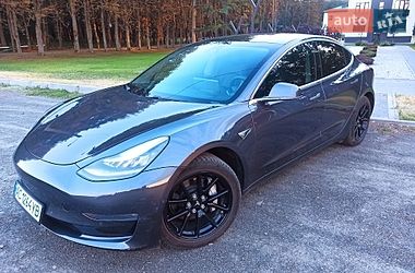 Седан Tesla Model 3 2019 в Киверцах фото 19 Седан Tesla Model 3 2019 в Киверцах