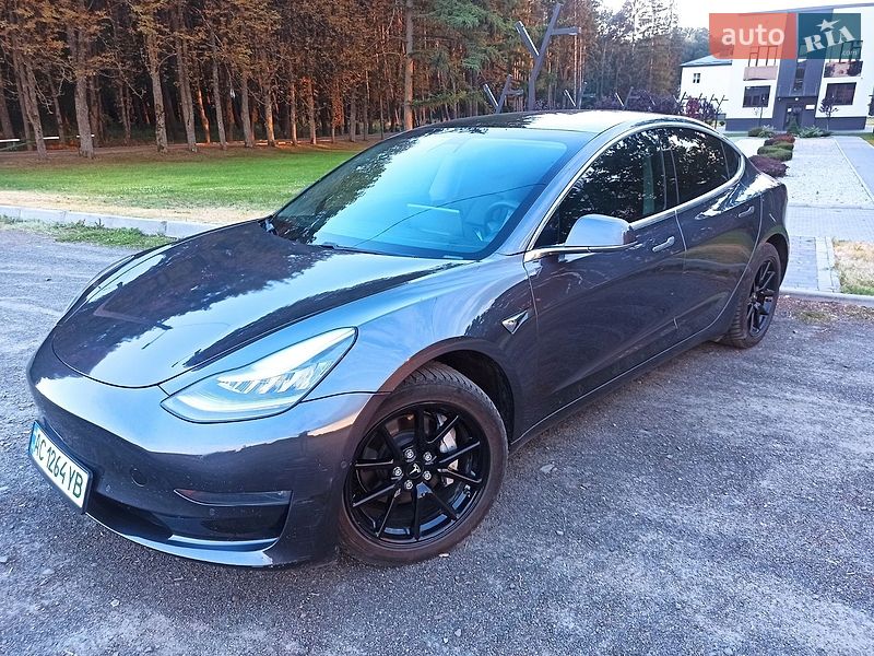 Седан Tesla Model 3 2019 в Киверцах фото 19 Седан Tesla Model 3 2019 в Киверцах