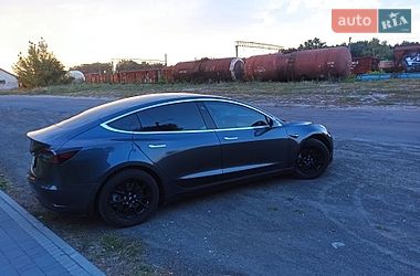 Седан Tesla Model 3 2019 в Киверцах фото 26 Седан Tesla Model 3 2019 в Киверцах