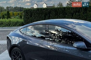 Седан Tesla Model 3 2021 в Дніпрі