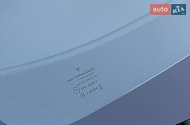 Седан Tesla Model 3 2021 в Луцке