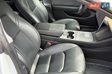 Седан Tesla Model 3 2021 в Луцке
