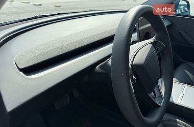 Седан Tesla Model 3 2024 в Львові