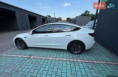 Седан Tesla Model 3 2021 в Каменском