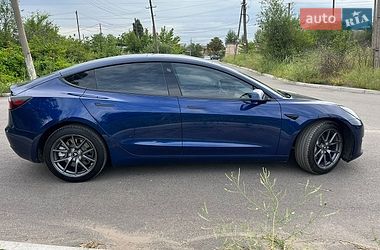 Седан Tesla Model 3 2022 в Кривом Роге
