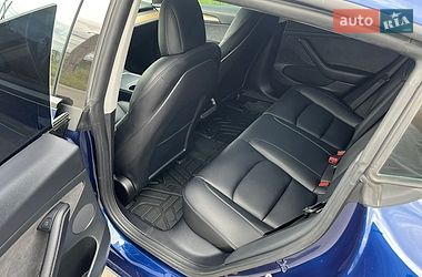 Седан Tesla Model 3 2022 в Кривом Роге