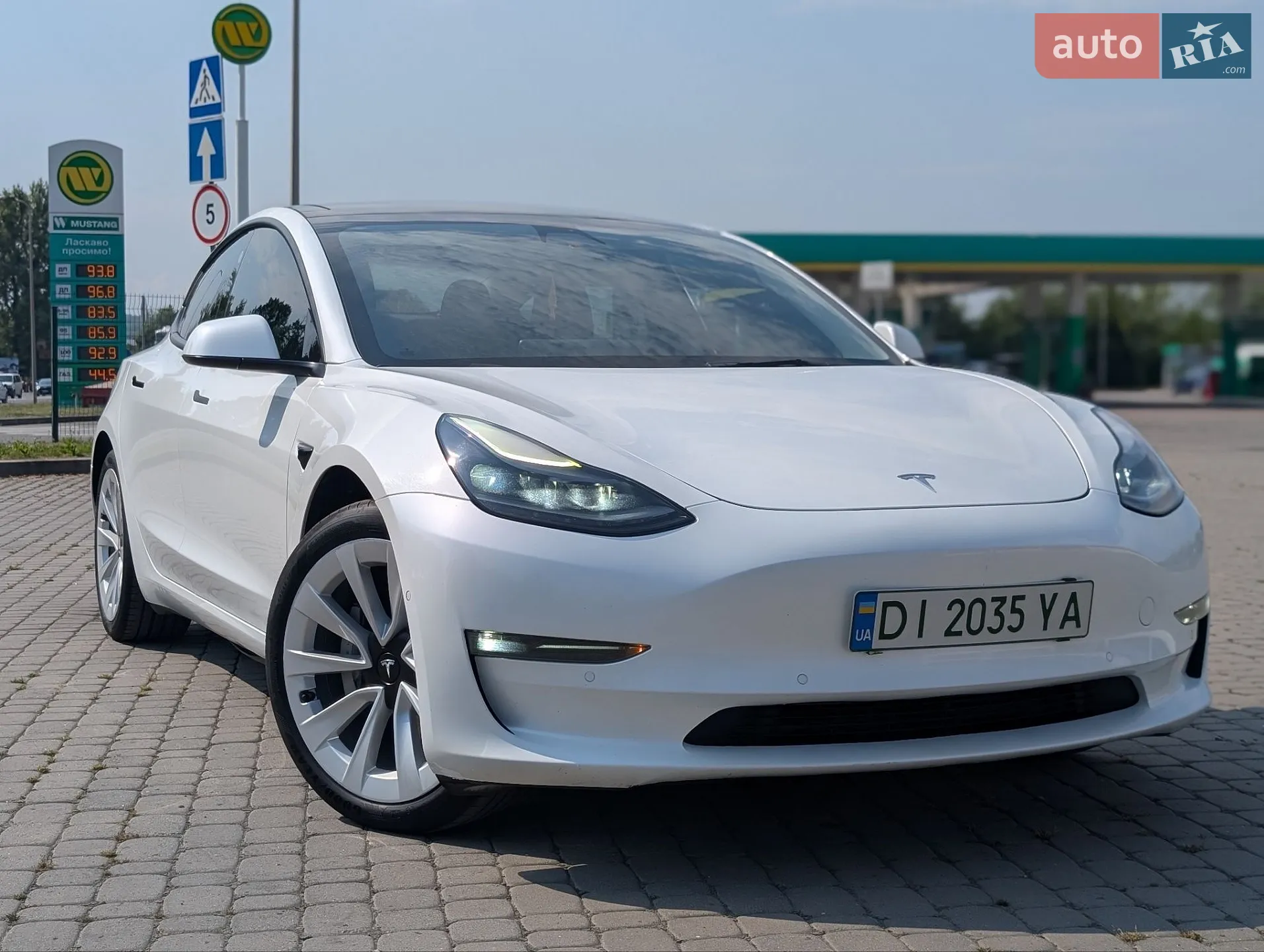 2021 Tesla Model 3 - мініатюра 3