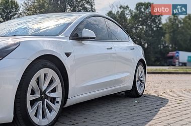 Седан Tesla Model 3 2021 в Ивано-Франковске