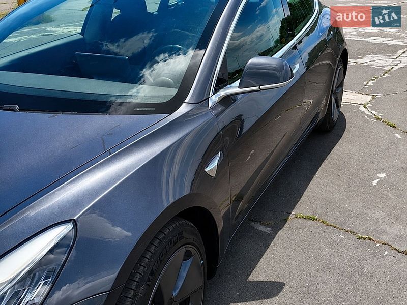 Седан Tesla Model 3 2019 в Одессе