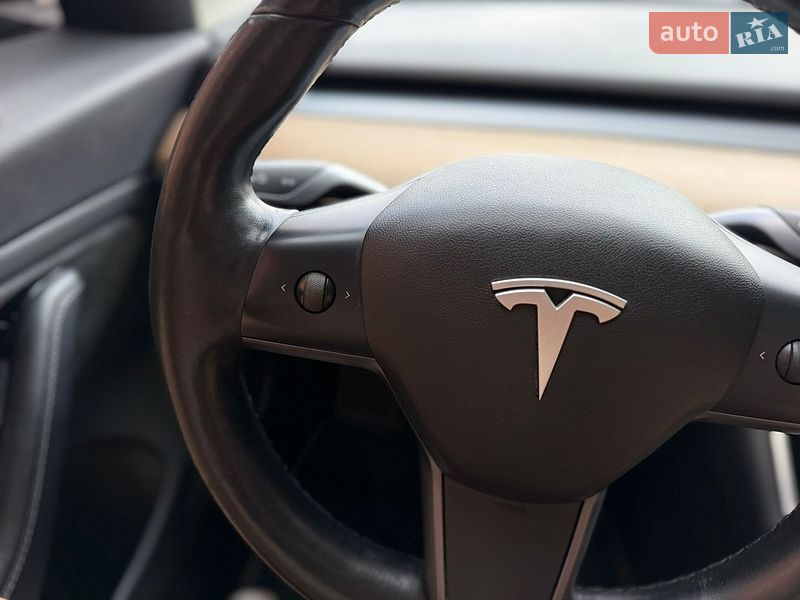 Седан Tesla Model 3 2018 в Києві фото 36 Седан Tesla Model 3 2018 в Києві