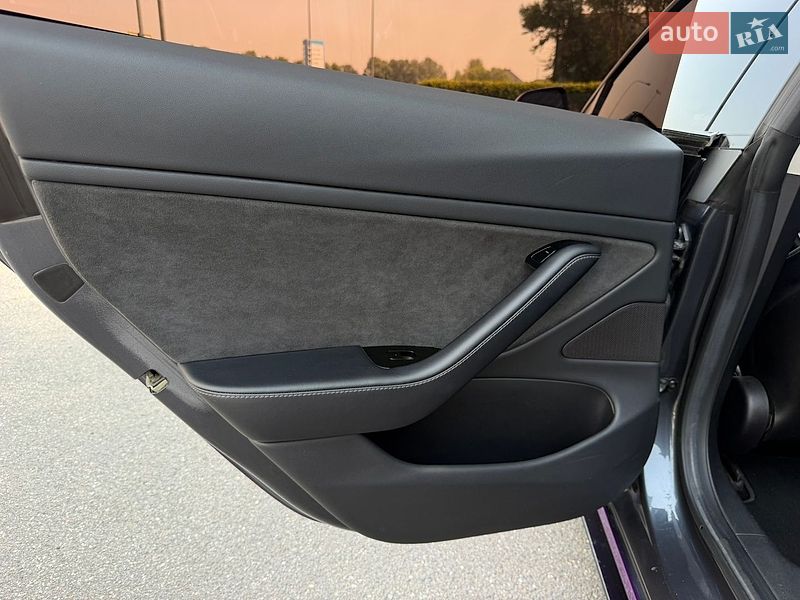 Седан Tesla Model 3 2018 в Києві фото 38 Седан Tesla Model 3 2018 в Києві