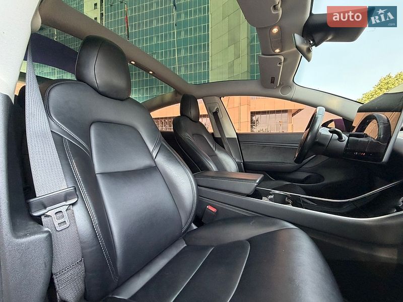 Седан Tesla Model 3 2018 в Києві фото 50 Седан Tesla Model 3 2018 в Києві