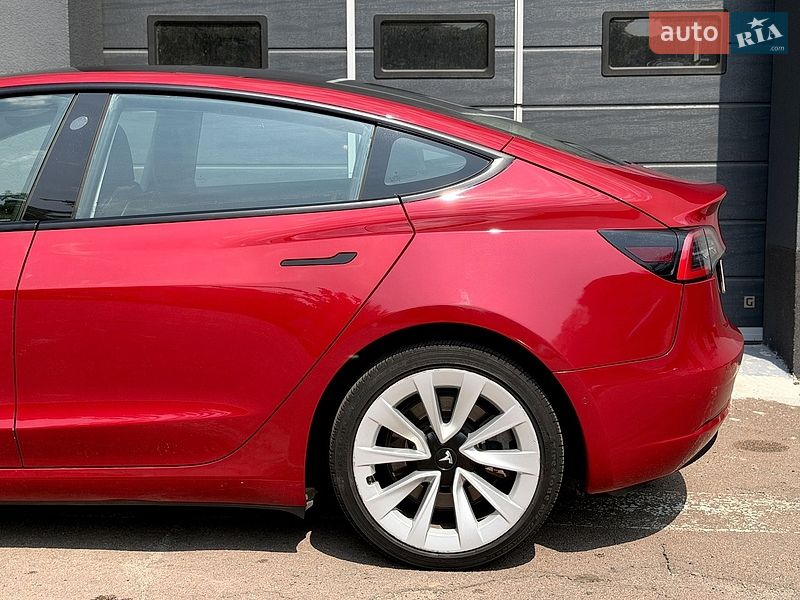 Седан Tesla Model 3 2022 в Киеве фото 7 Седан Tesla Model 3 2022 в Киеве