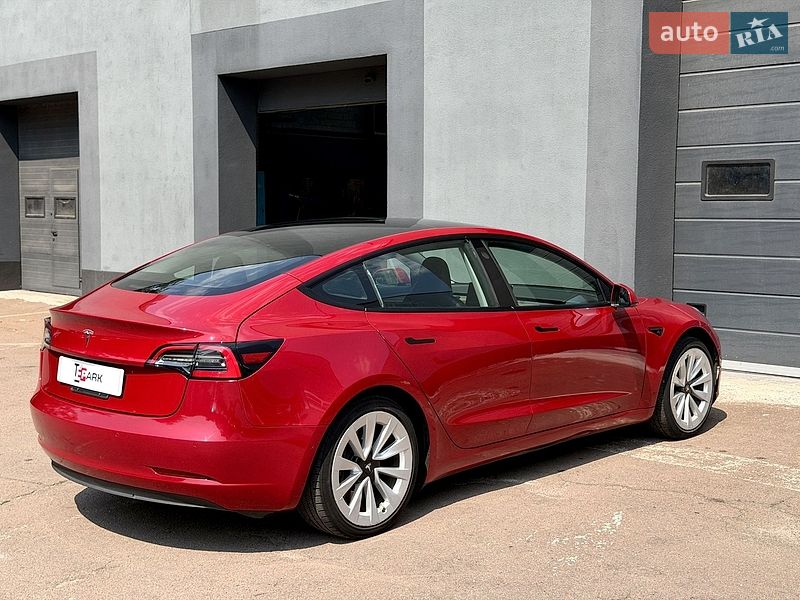 Седан Tesla Model 3 2022 в Киеве фото 10 Седан Tesla Model 3 2022 в Киеве