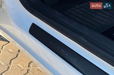 Седан Tesla Model 3 2022 в Черноморске