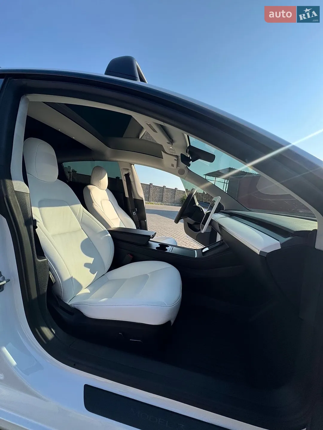 2022 Tesla Model 3 - мініатюра 19