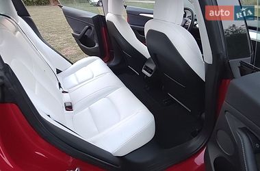 Седан Tesla Model 3 2022 в Полтаві