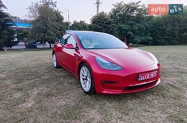 Седан Tesla Model 3 2022 в Полтаві