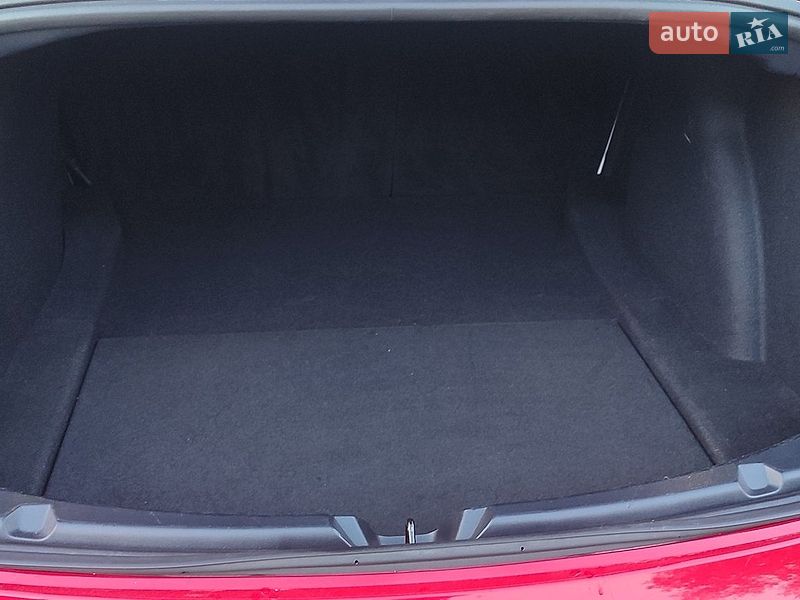 Седан Tesla Model 3 2022 в Полтаві