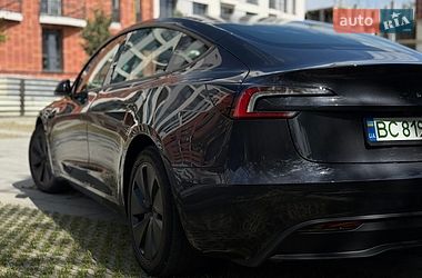 Седан Tesla Model 3 2025 в Самборе