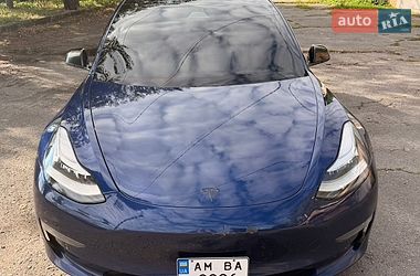 Седан Tesla Model 3 2018 в Житомире