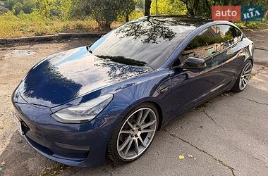 Седан Tesla Model 3 2018 в Житомире