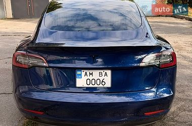 Седан Tesla Model 3 2018 в Житомире