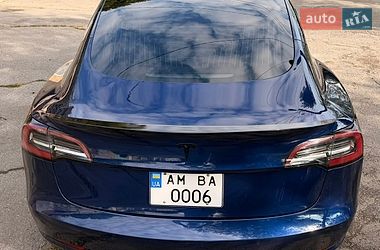 Седан Tesla Model 3 2018 в Житомире