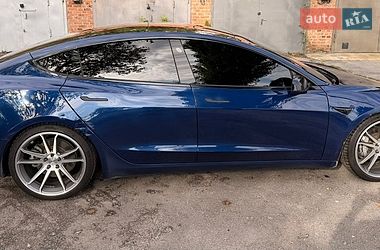 Седан Tesla Model 3 2018 в Житомире