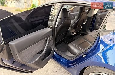 Седан Tesla Model 3 2018 в Житомире