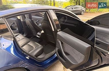 Седан Tesla Model 3 2018 в Житомире