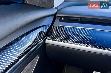 Седан Tesla Model 3 2021 в Києві