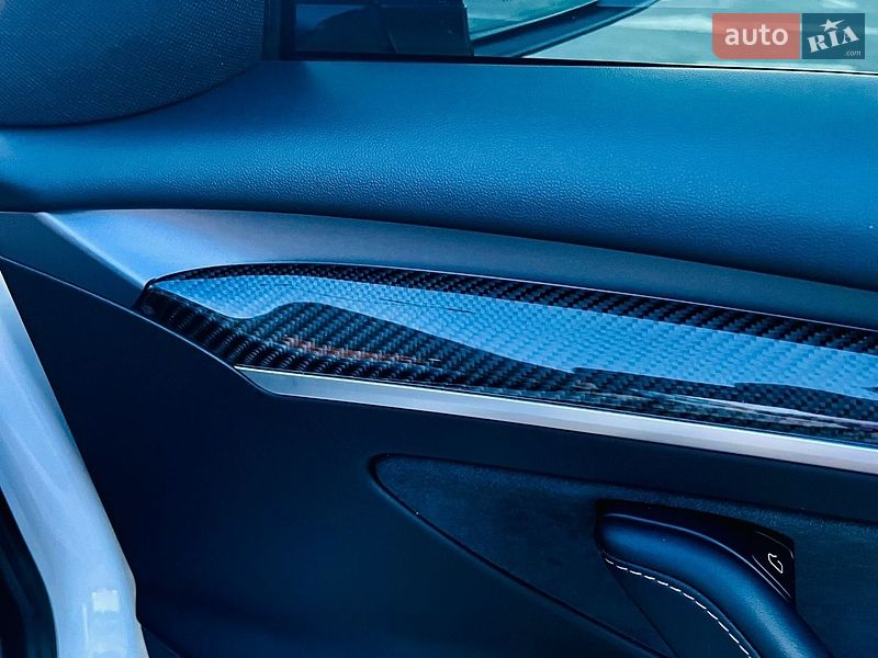 Седан Tesla Model 3 2021 в Києві