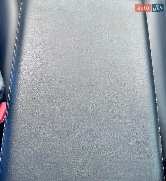Седан Tesla Model 3 2021 в Києві
