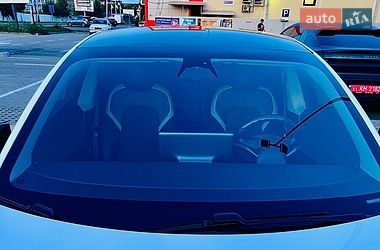 Седан Tesla Model 3 2021 в Києві