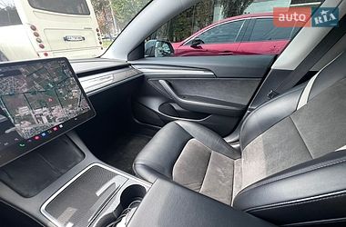 Седан Tesla Model 3 2021 в Києві