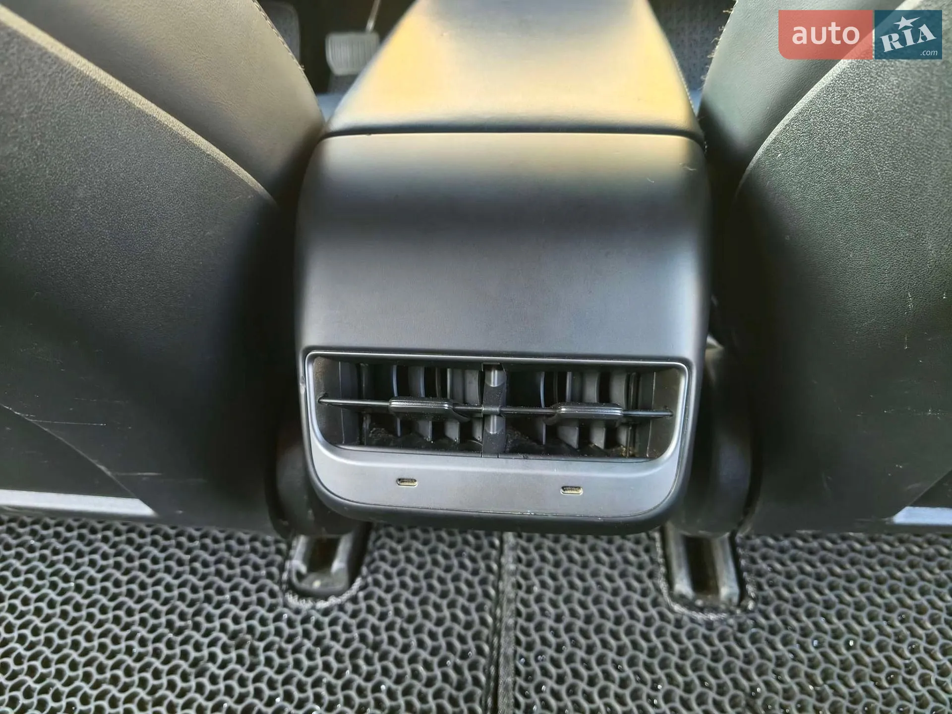 2020 Tesla Model 3 - мініатюра 30
