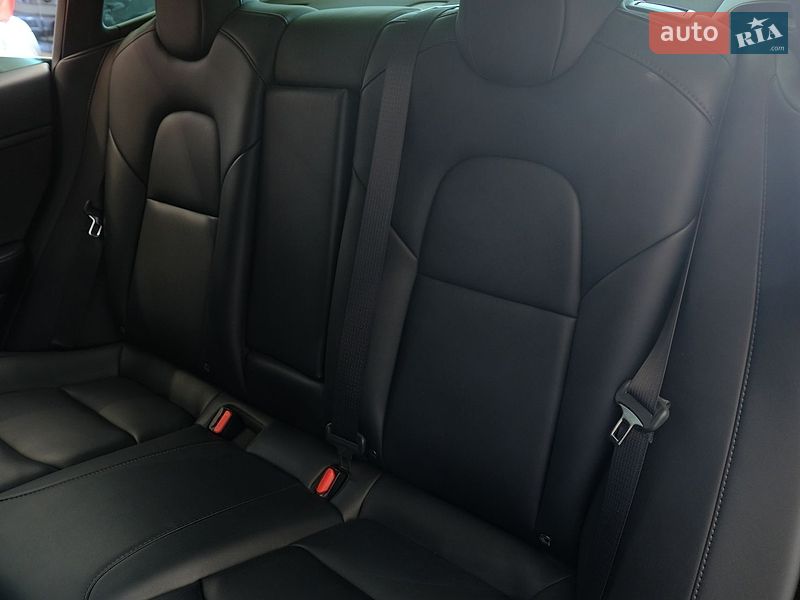Седан Tesla Model 3 2023 в Одесі