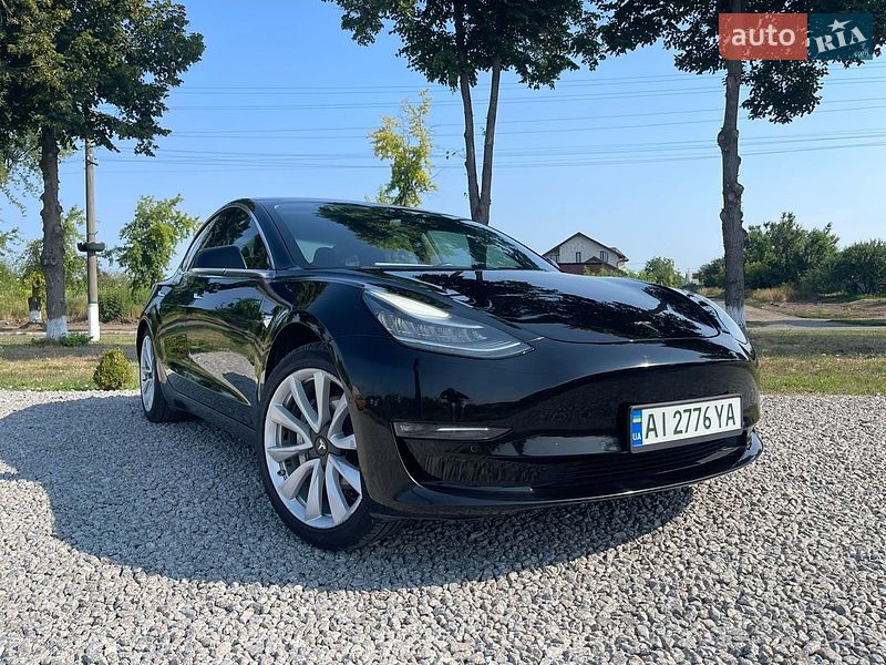 Седан Tesla Model 3 2018 в Переяславі