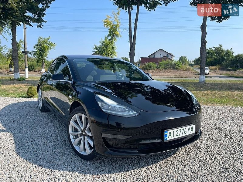 Седан Tesla Model 3 2018 в Переяславі