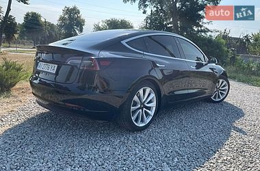 Седан Tesla Model 3 2018 в Переяславі