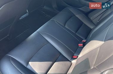 Седан Tesla Model 3 2018 в Переяславі