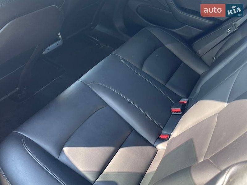 Седан Tesla Model 3 2018 в Переяславі