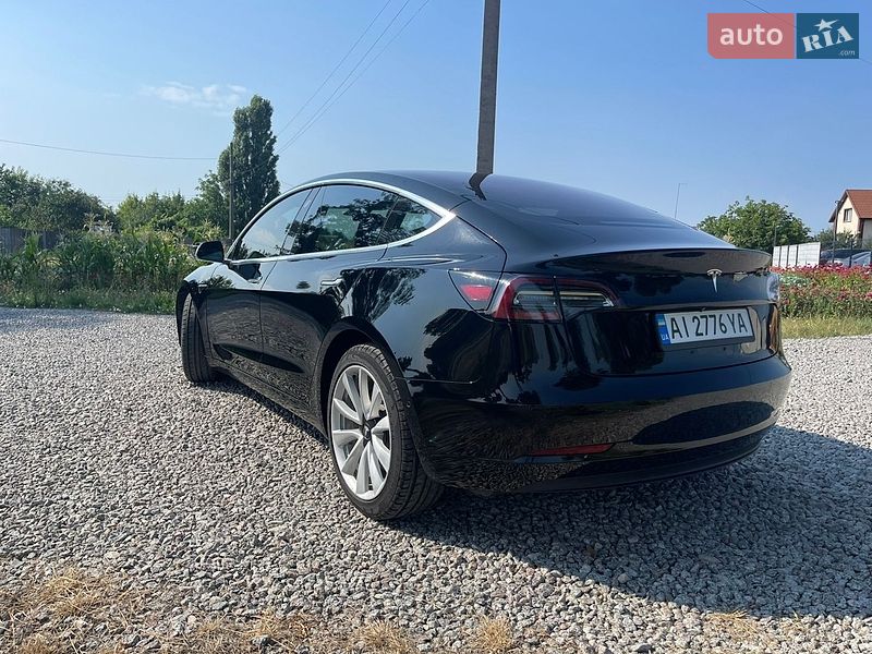 Седан Tesla Model 3 2018 в Переяславі