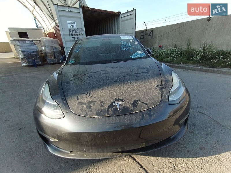 Седан Tesla Model 3 2018 в Киеве